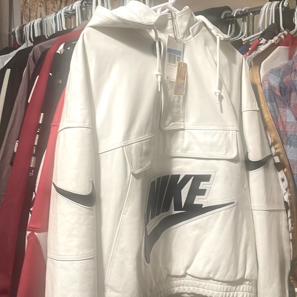 Very unique piece hard to find brand new surpreme x Nike